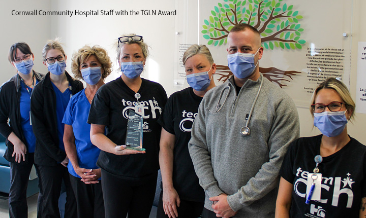 Cornwall Community Hospital Staff with TGLN Award